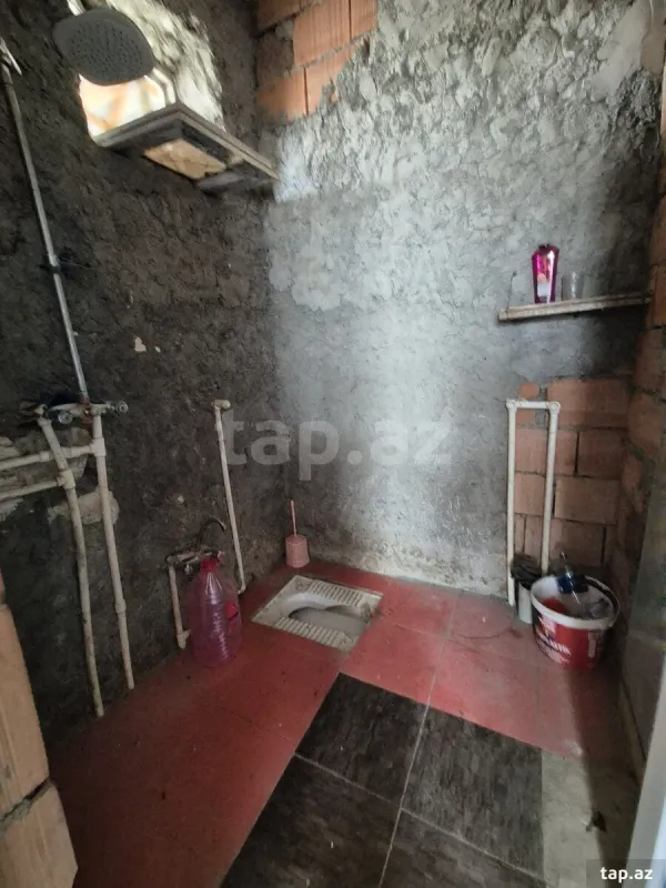 Satılır 3 otaqlı həyət evi