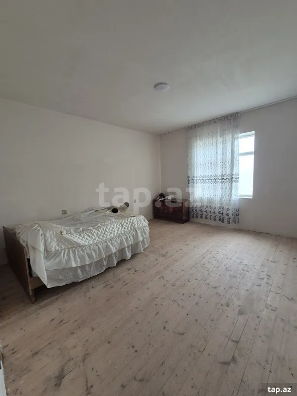 Satılır 3 otaqlı həyət evi