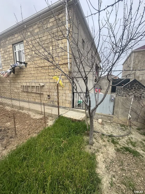 Satılır 4 otaqlı həyət evi