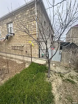 Satılır 4 otaqlı həyət evi