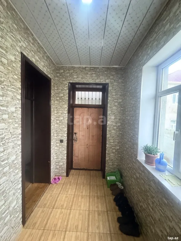 Satılır 4 otaqlı həyət evi
