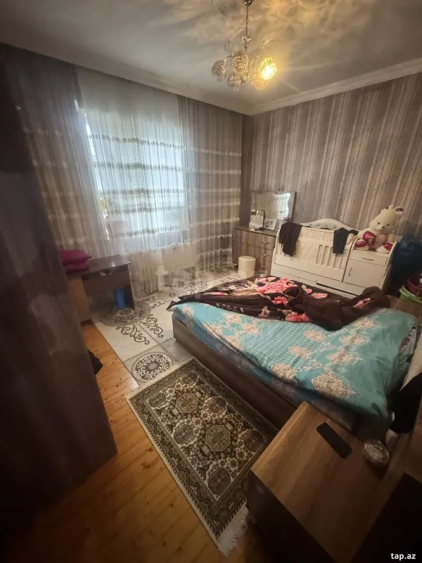 Satılır 4 otaqlı həyət evi