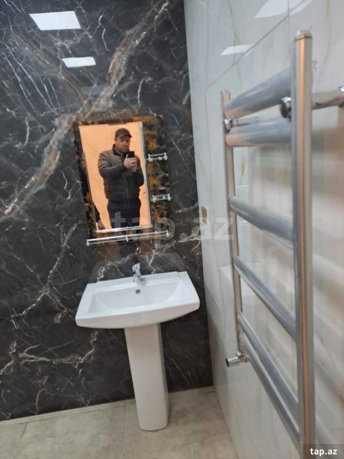 Satılır 3 otaqlı həyət evi