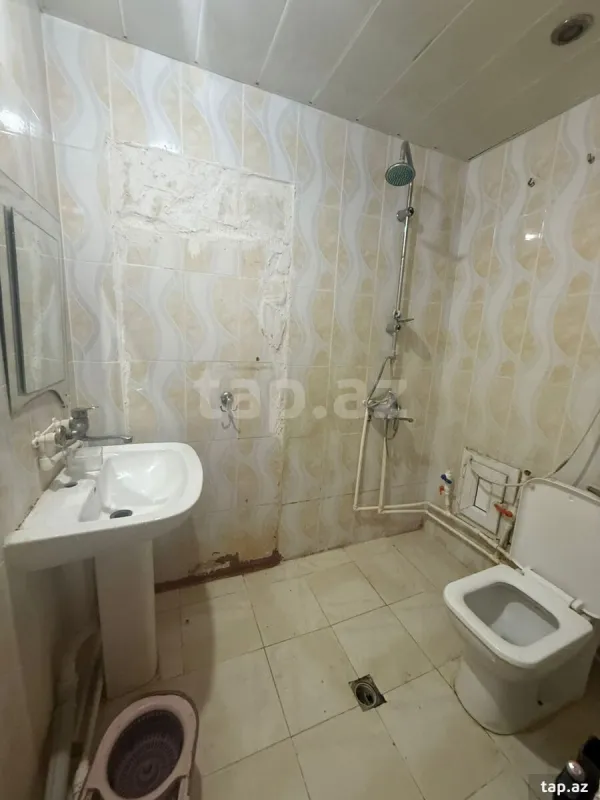 Kirayə verilir 2 otaqlı yeni tikili 75 m²