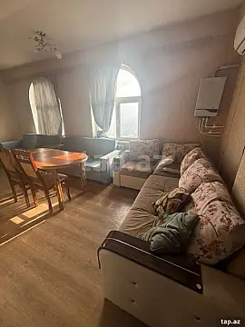 Kirayə verilir 2 otaqlı yeni tikili 75 m²