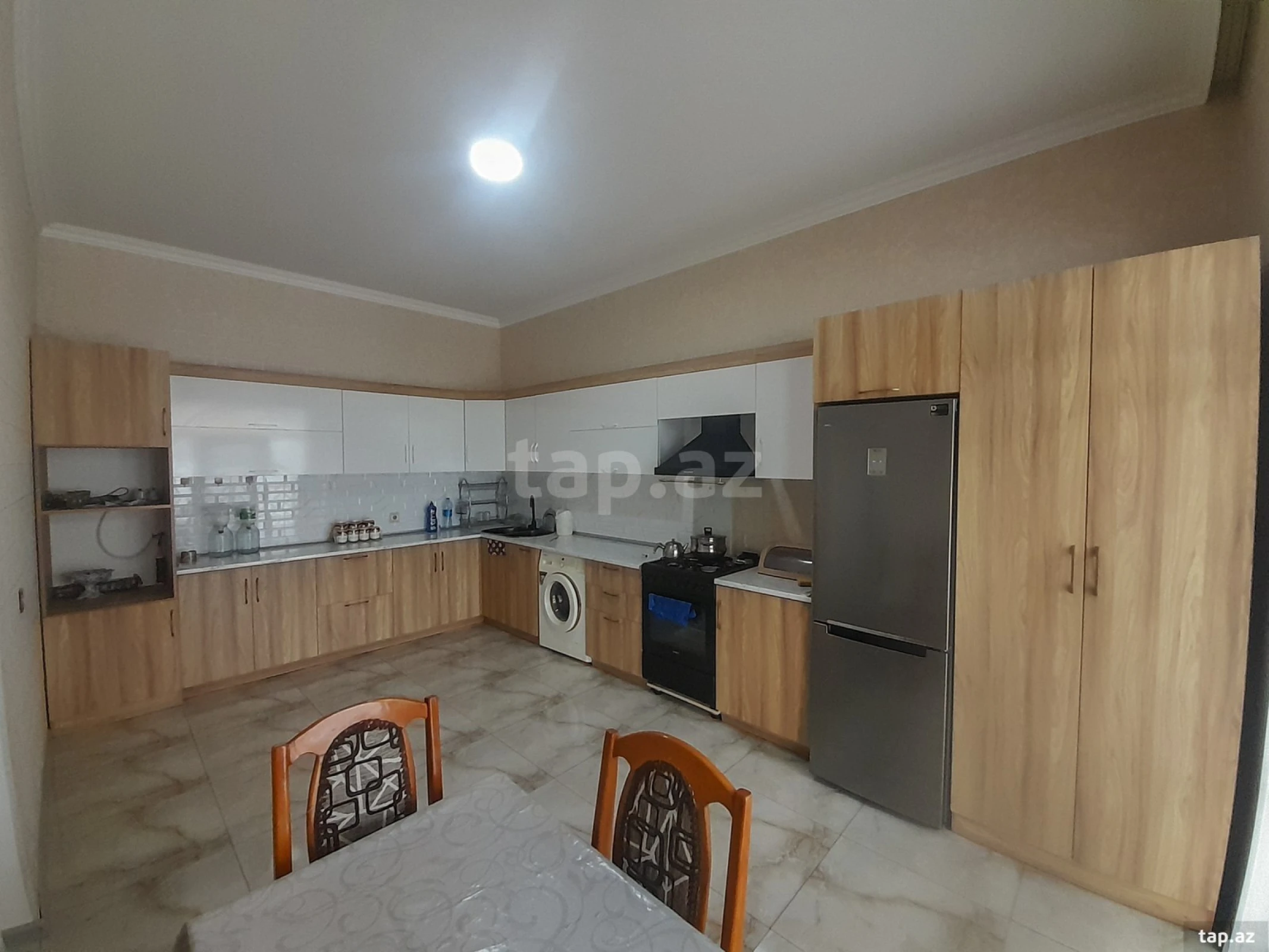 Satılır 4 otaqlı həyət evi