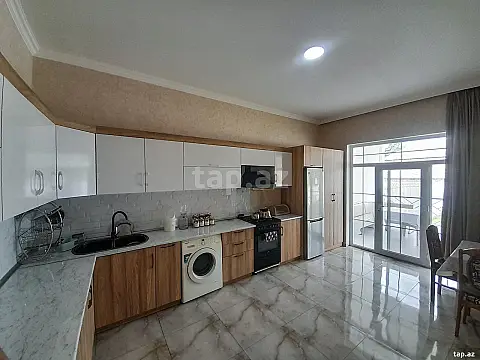 Satılır 4 otaqlı həyət evi