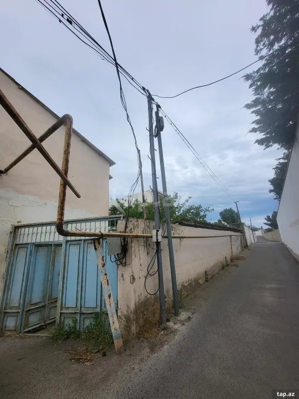 Satılır 6 otaqlı həyət evi