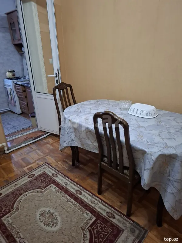 Kirayə verilir 2 otaqlı mənzil 60 m²