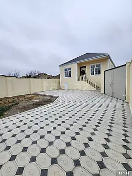 Satılır 4 otaqlı həyət evi