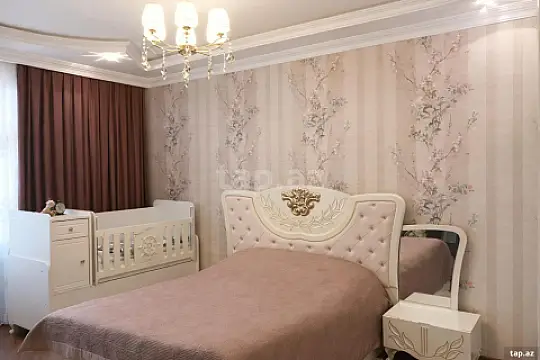 Satılır 2 otaqlı yeni tikili 101 m²