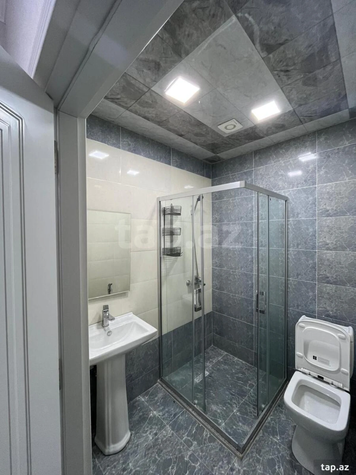 Kirayə verilir 1 otaqlı yeni tikili 47 m²