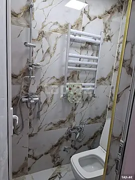 Satılır 5 otaqlı həyət evi