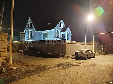 Satılır 5 otaqlı həyət evi