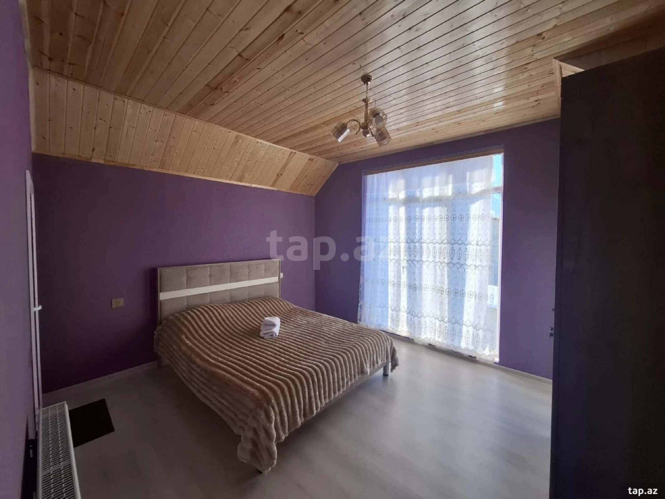 Satılır 5 otaqlı həyət evi