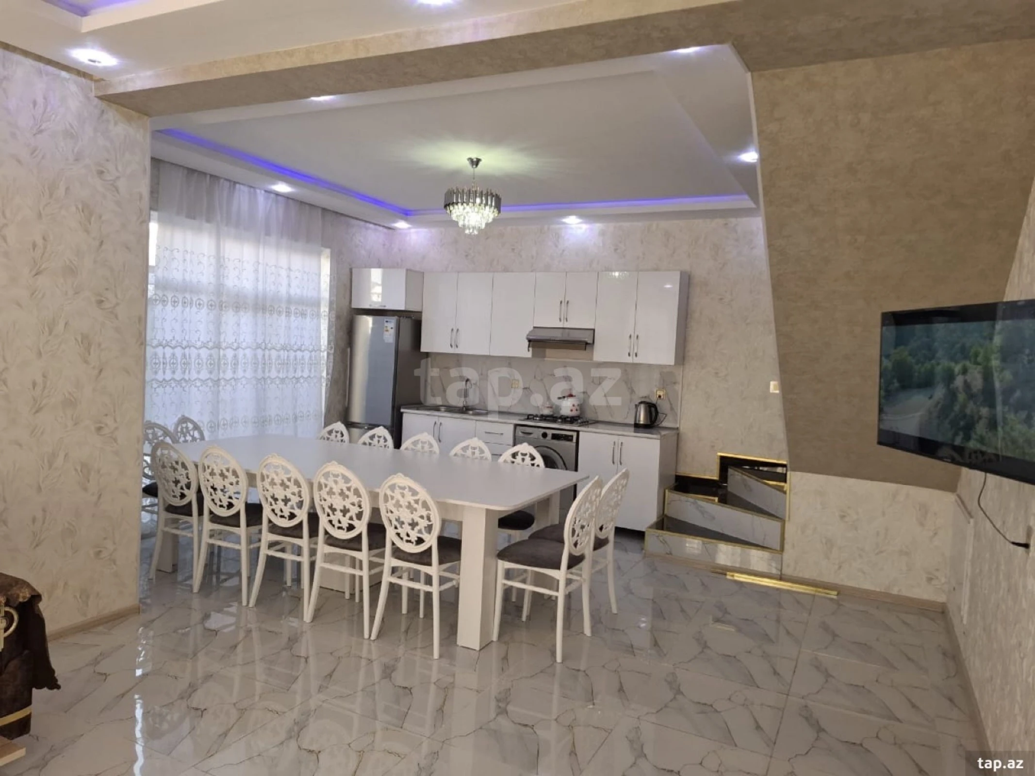 Satılır 5 otaqlı həyət evi