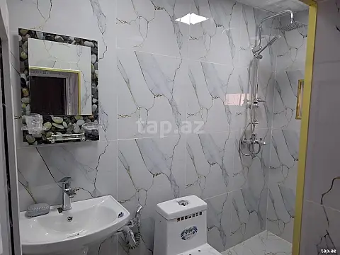 Satılır 5 otaqlı həyət evi