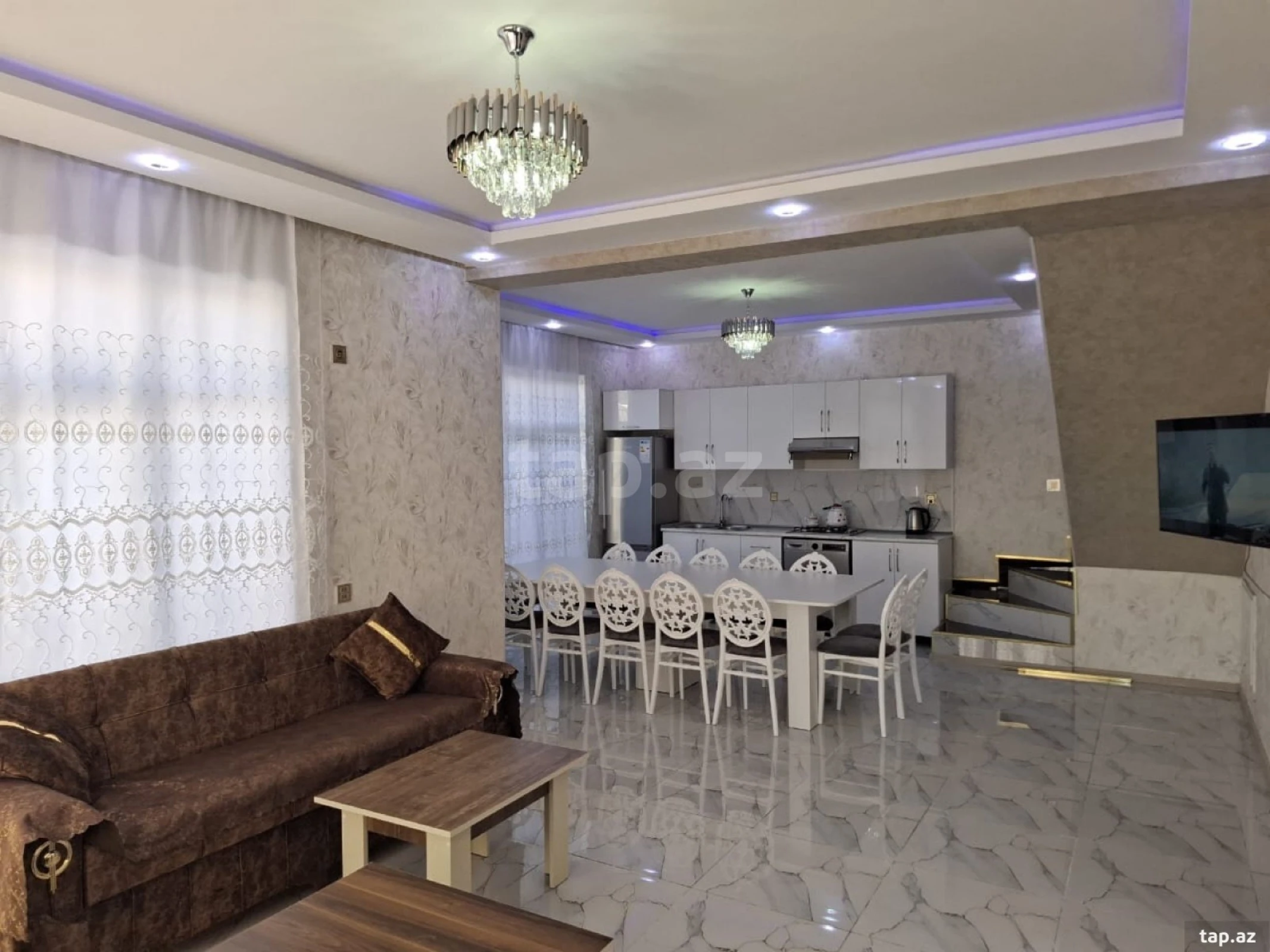 Satılır 5 otaqlı həyət evi