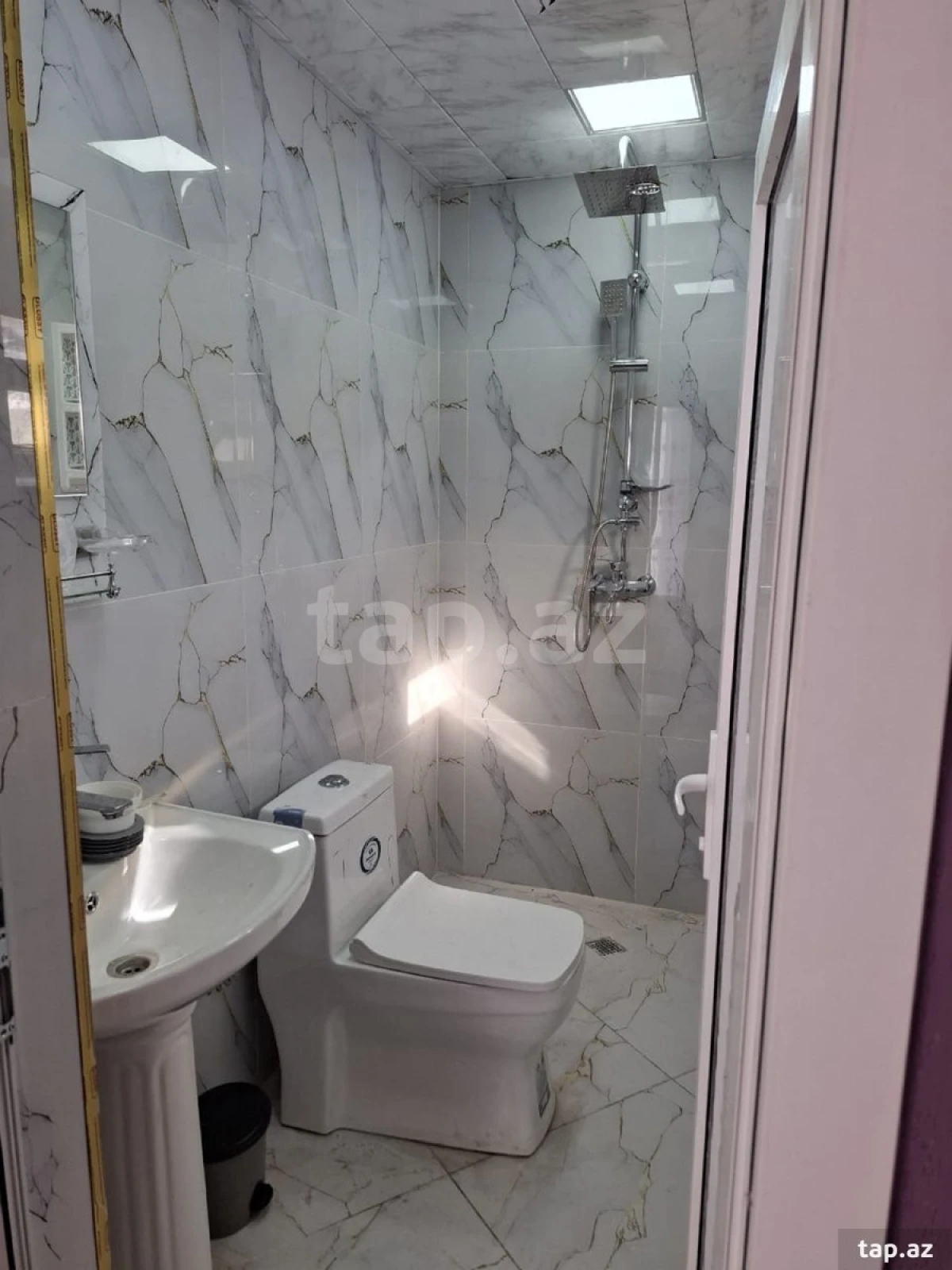 Satılır 5 otaqlı həyət evi