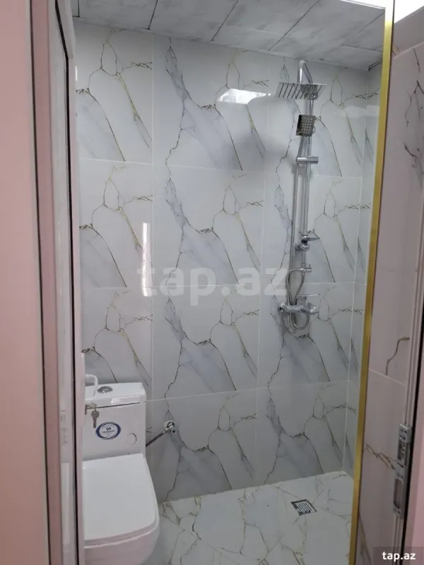 Satılır 5 otaqlı həyət evi