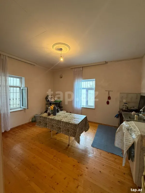 Satılır 3 otaqlı həyət evi