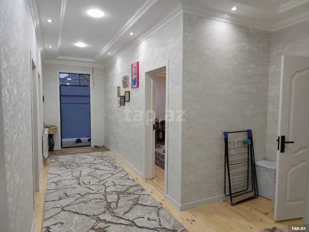 Satılır 4 otaqlı həyət evi