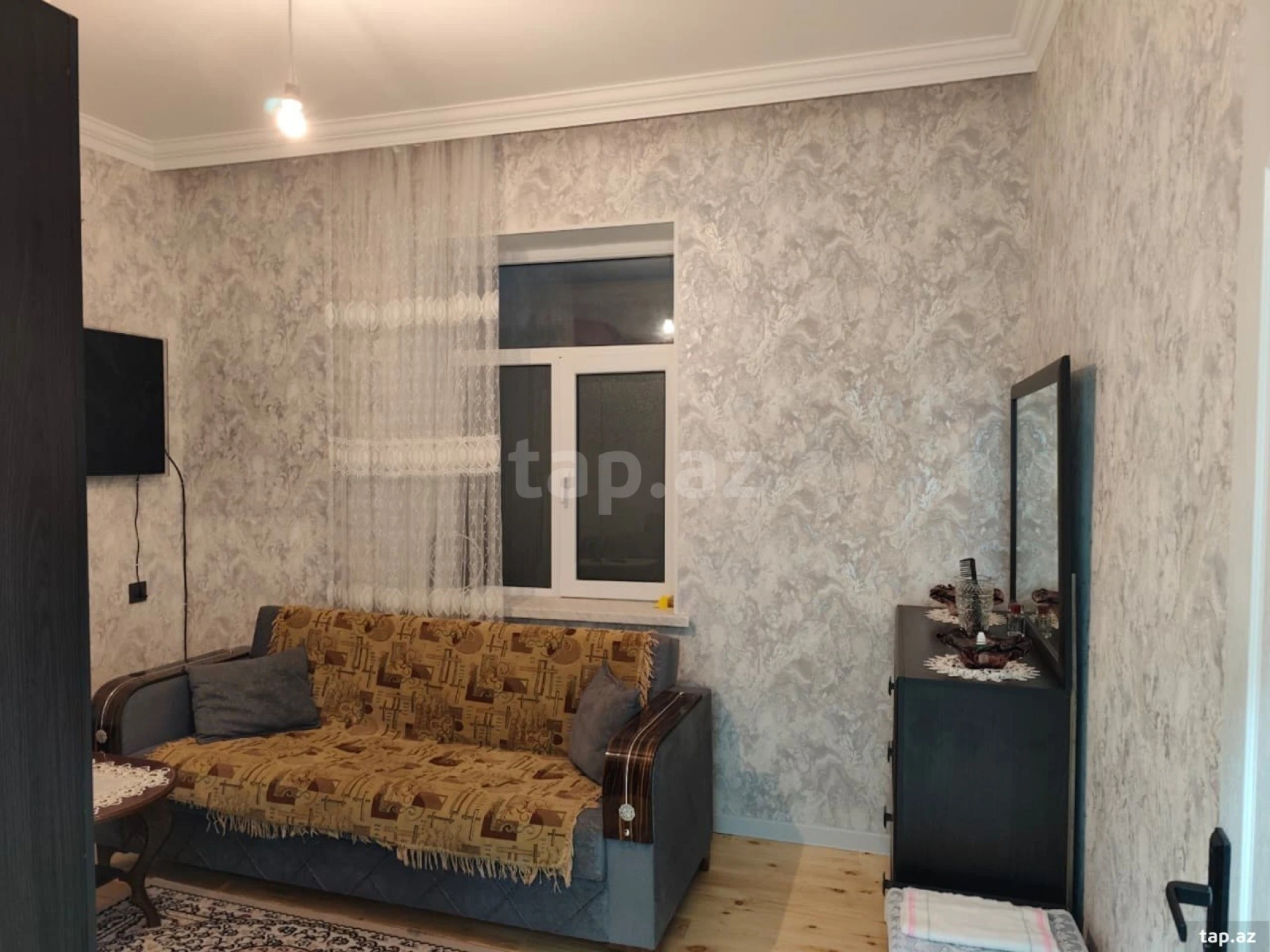 Satılır 4 otaqlı həyət evi