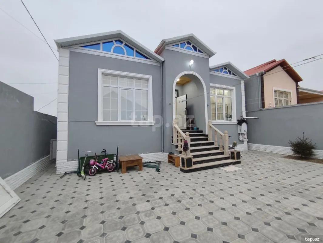 Satılır 4 otaqlı həyət evi