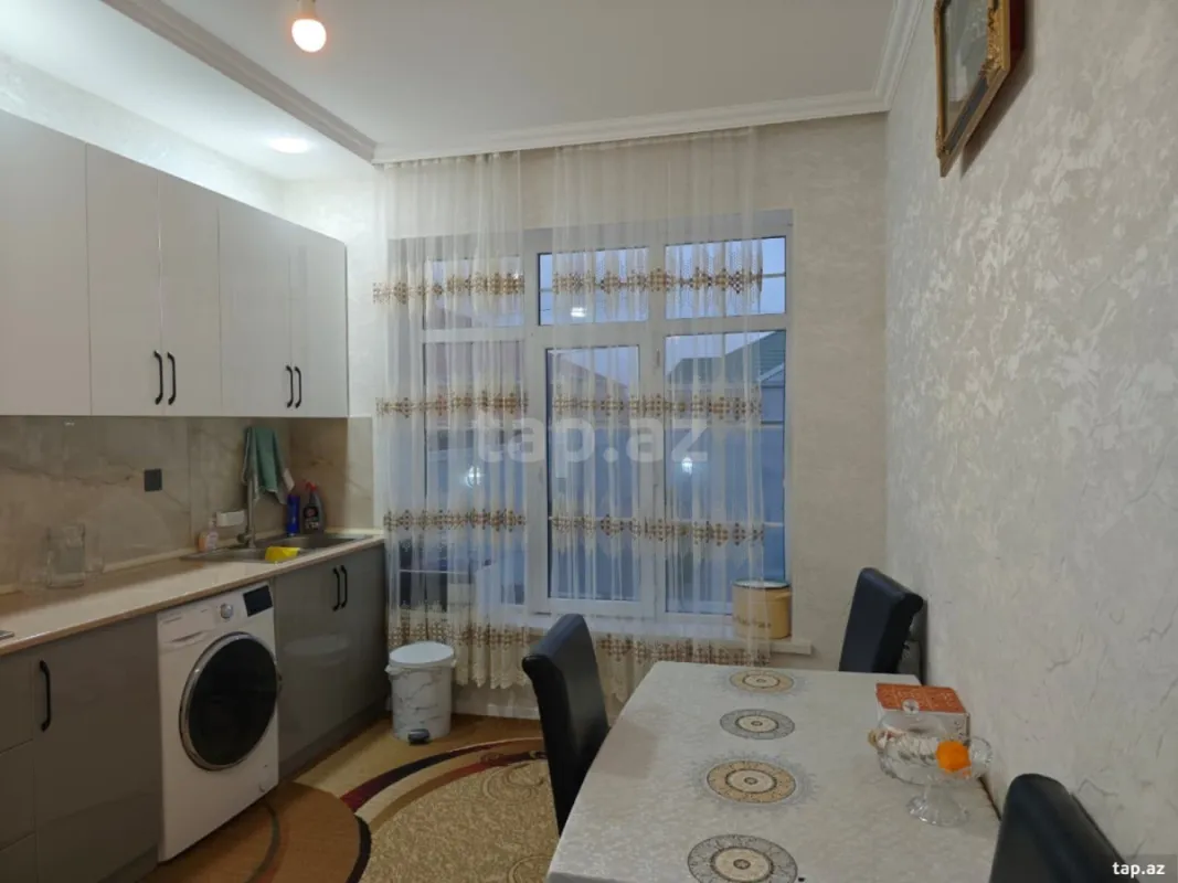 Satılır 4 otaqlı həyət evi