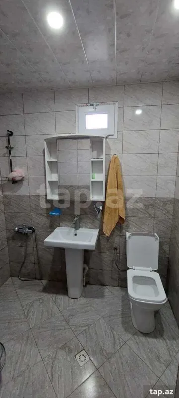 Satılır 5 otaqlı həyət evi 1500 m²