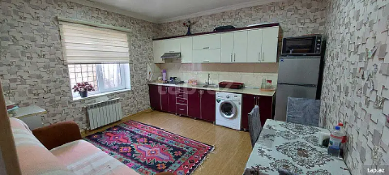 Satılır 5 otaqlı həyət evi 1500 m²