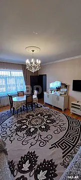 Satılır 5 otaqlı həyət evi 1500 m²