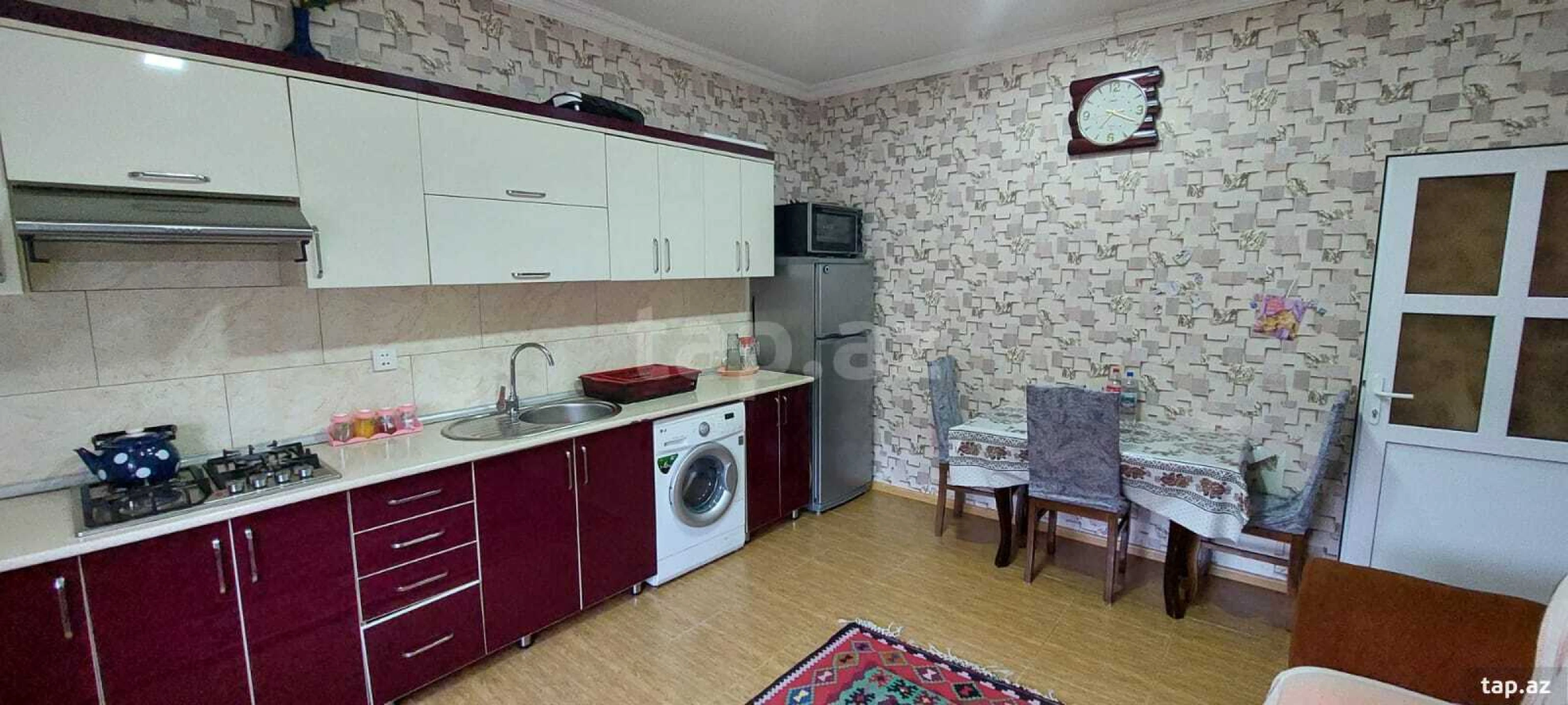 Satılır 5 otaqlı həyət evi 1500 m²