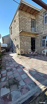 Satılır 5 otaqlı həyət evi 1500 m²