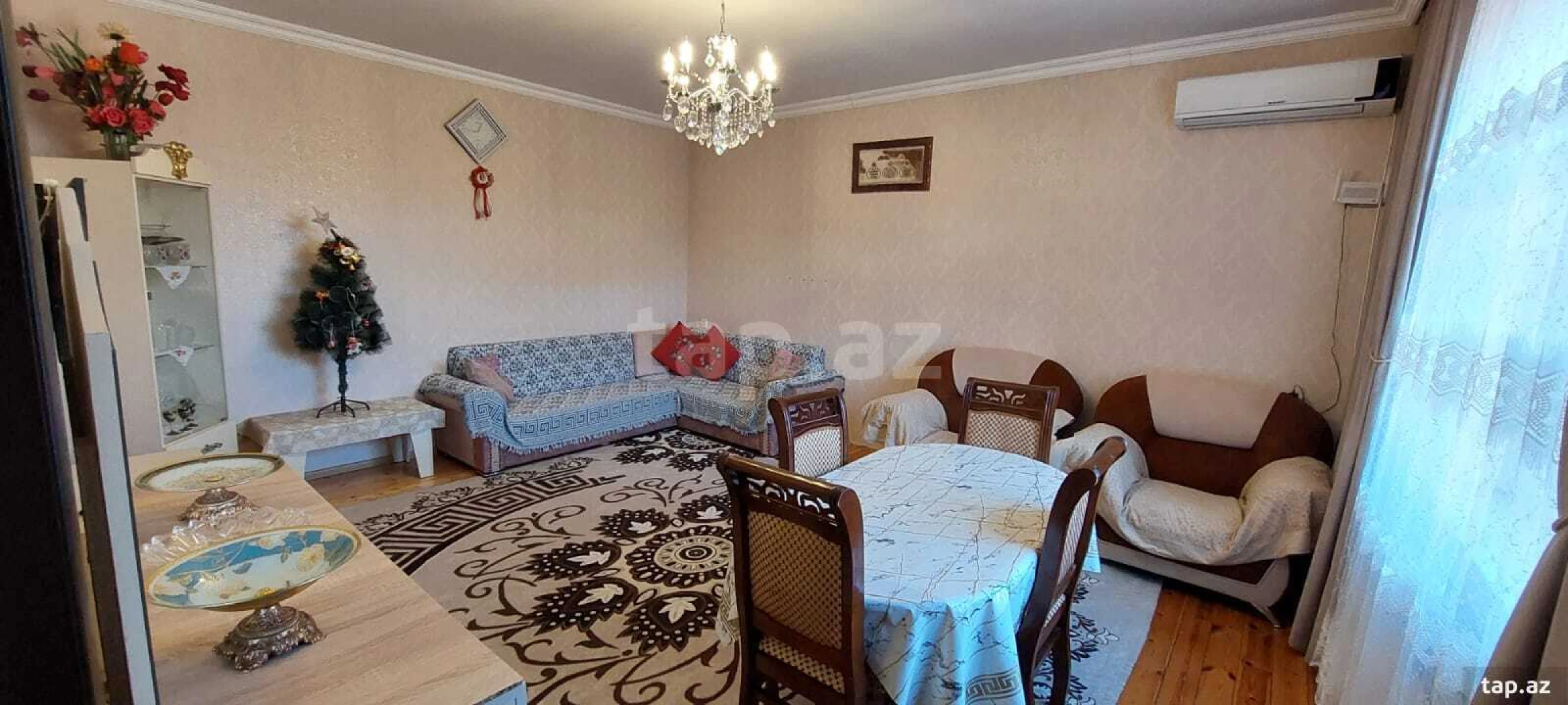 Satılır 5 otaqlı həyət evi 1500 m²