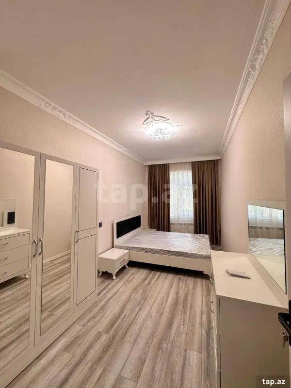 Satılır 2 otaqlı mənzil 61 m²