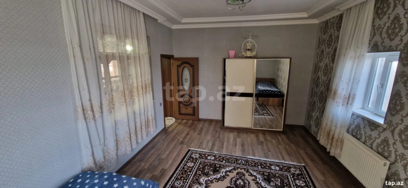 Satılır 5 otaqlı həyət evi