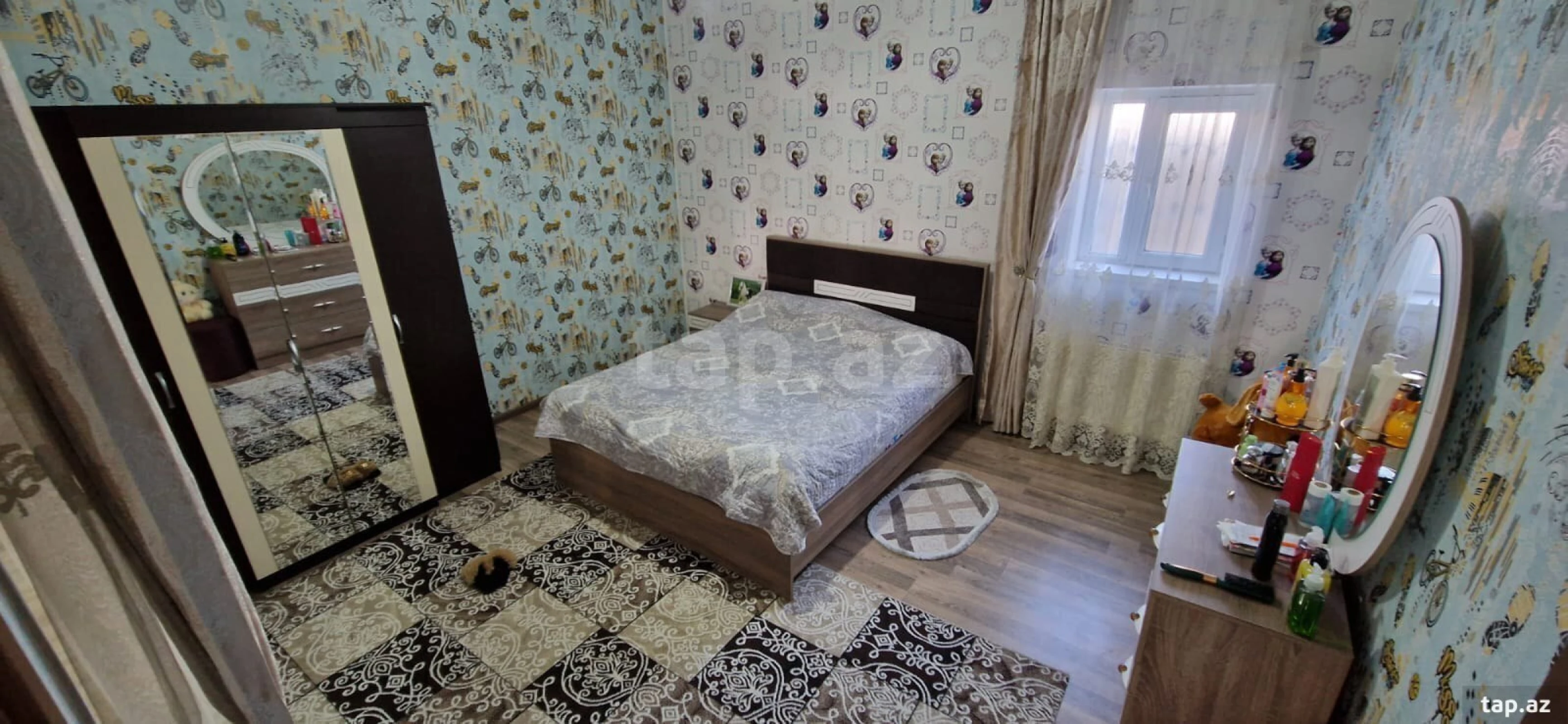 Satılır 5 otaqlı həyət evi