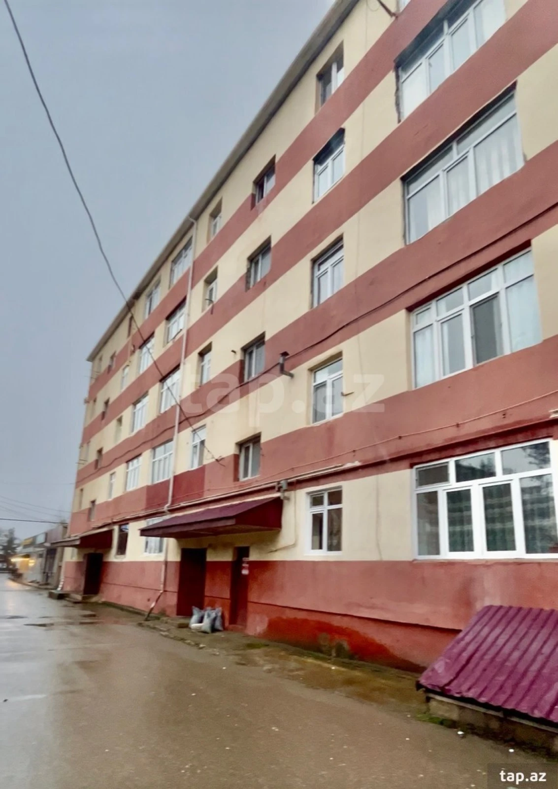 Satılır 3 otaqlı mənzil 84 m²