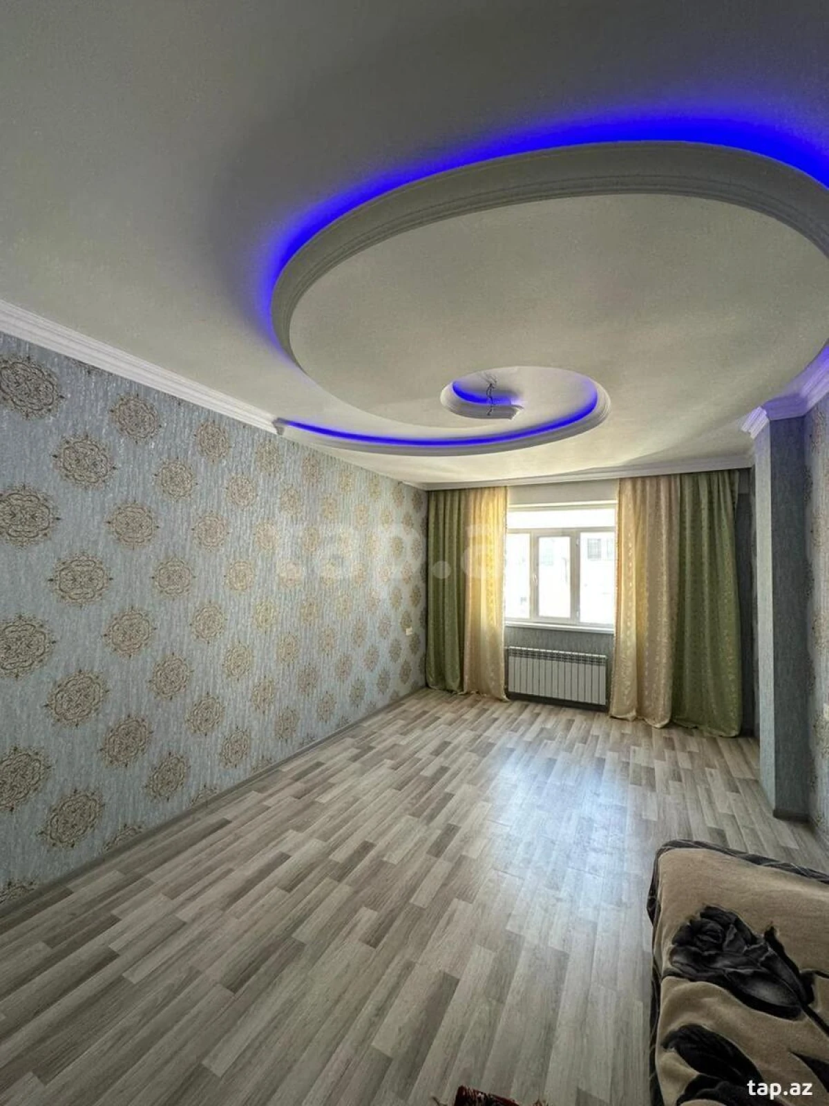 Satılır 3 otaqlı yeni tikili 120 m²