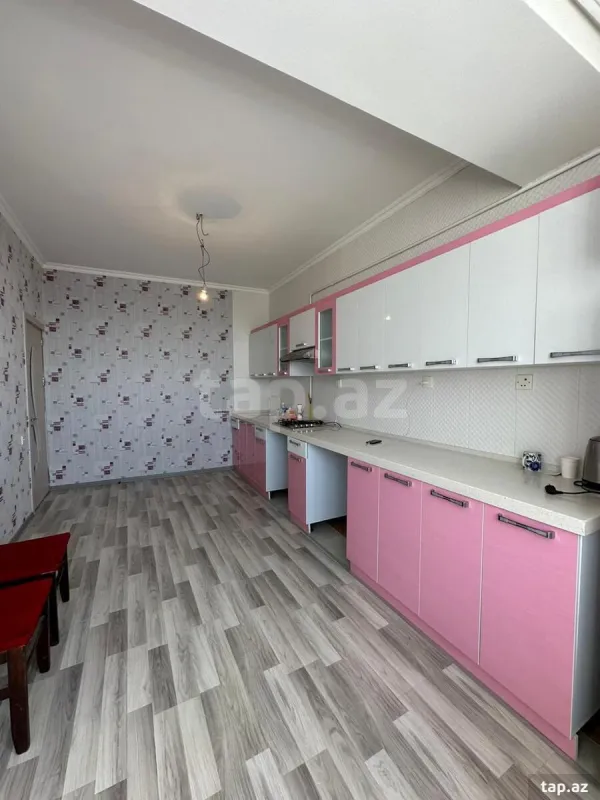 Satılır 3 otaqlı yeni tikili 120 m²