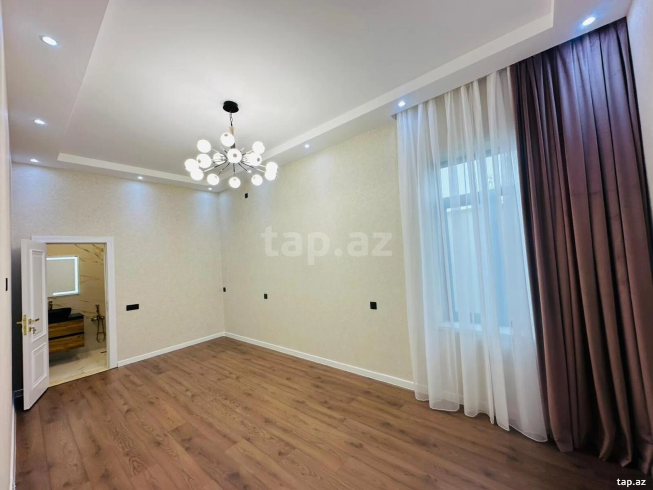 Satılır 4 otaqlı həyət evi