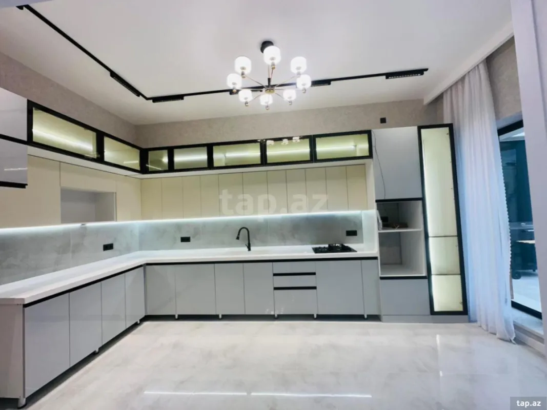 Satılır 4 otaqlı həyət evi