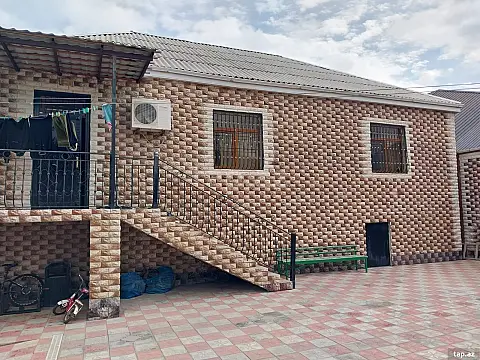 Satılır 4 otaqlı həyət evi 130 m² — Sumqayıt 4 otaq 130.00 m²