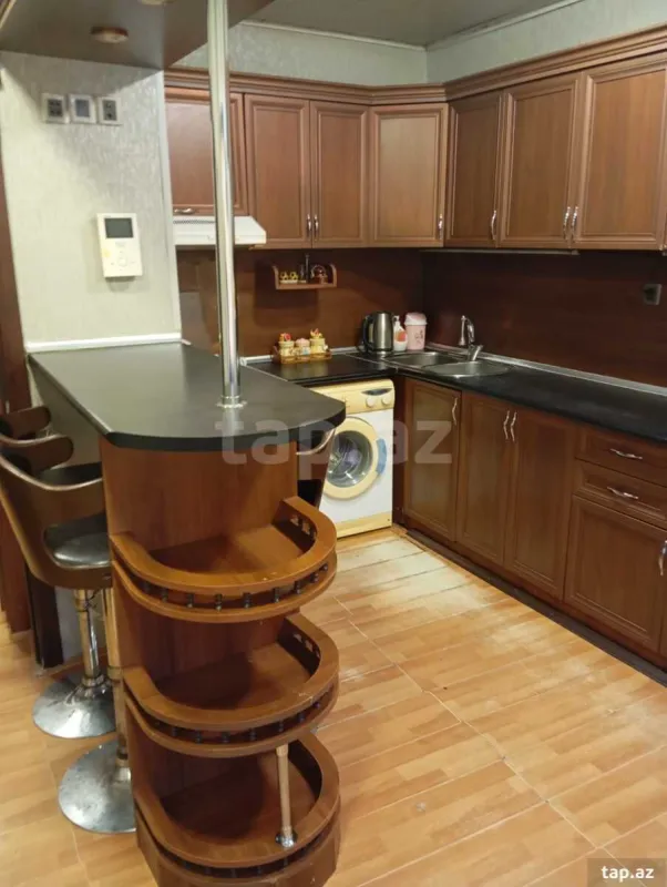 Kirayə verilir 2 otaqlı mənzil 50 m²