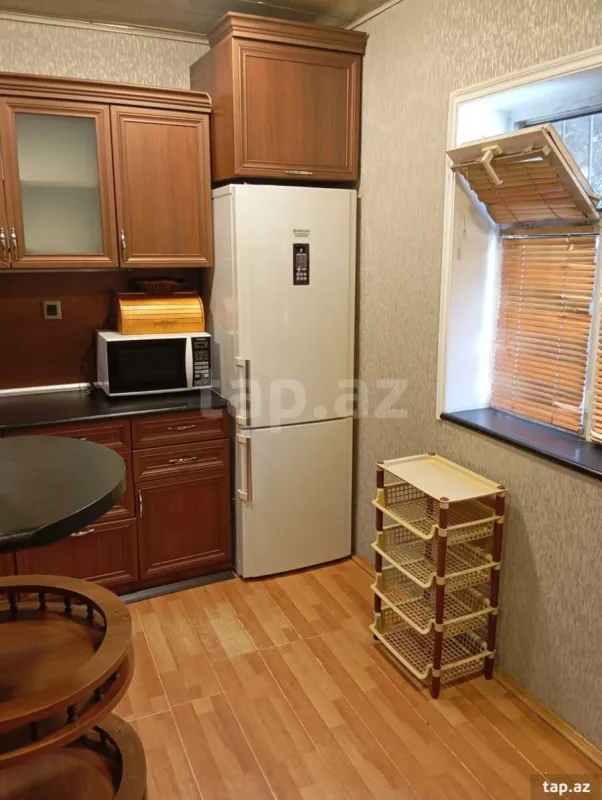 Kirayə verilir 2 otaqlı mənzil 50 m²