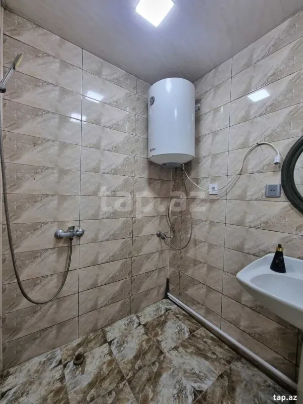 Kirayə verilir 2 otaqlı mənzil 65 m²