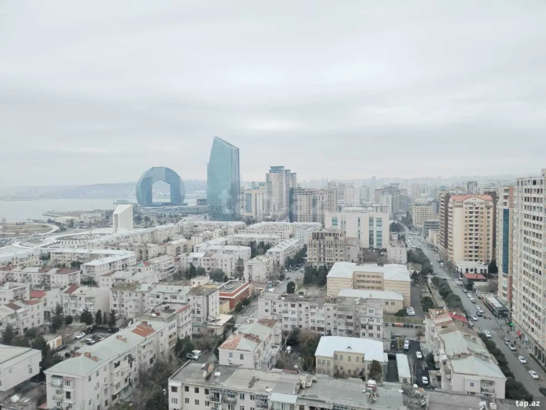 Satılır 3 otaqlı yeni tikili 125 m²