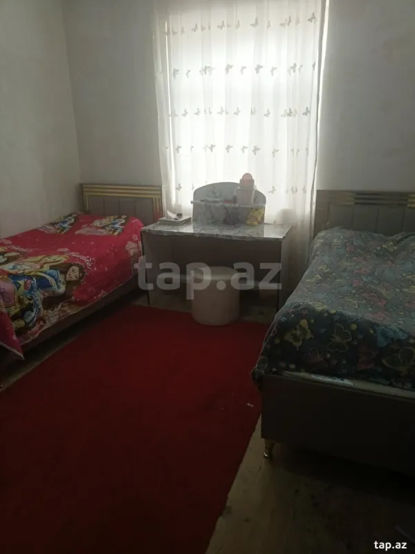 Satılır 4 otaqlı həyət evi