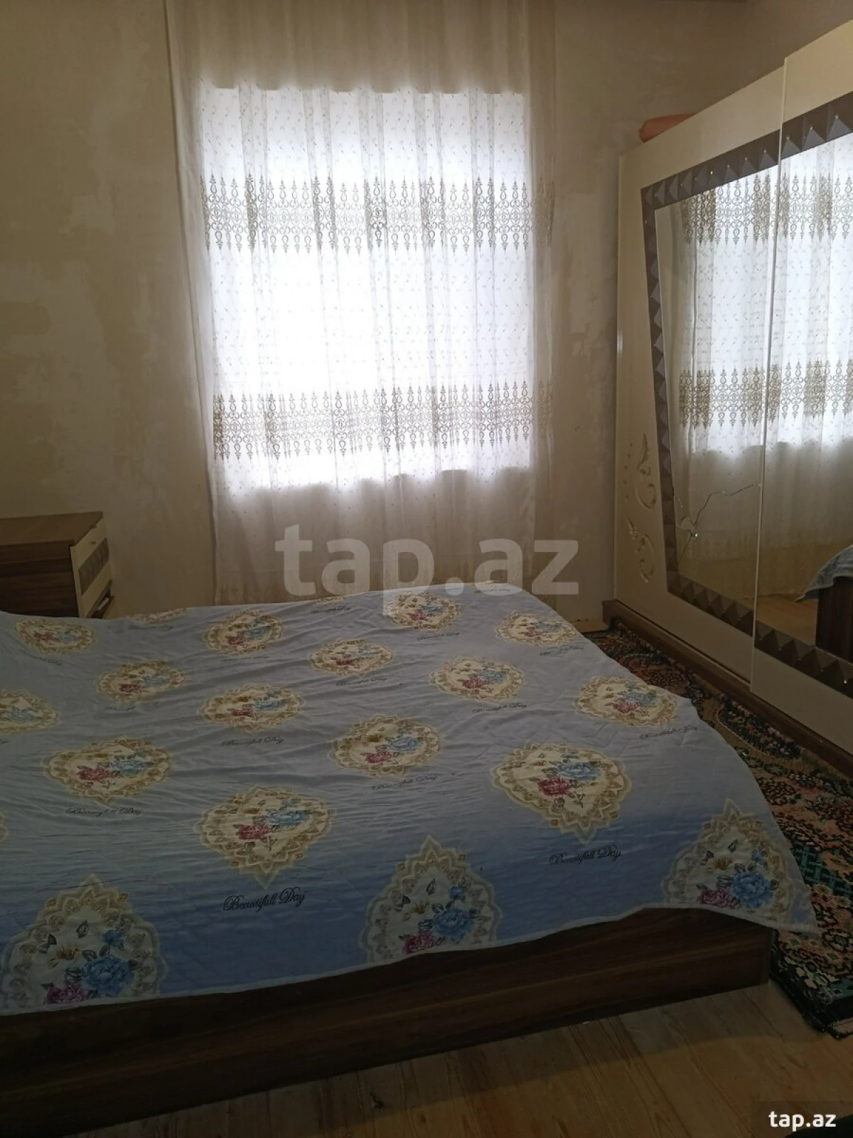 Satılır 4 otaqlı həyət evi